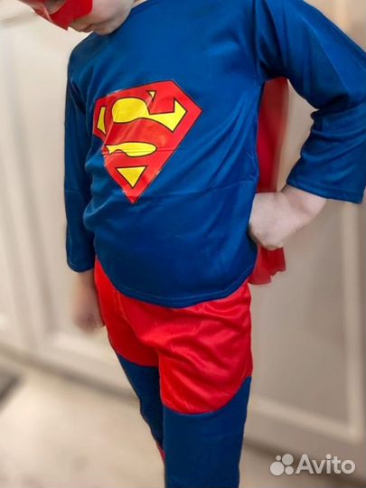 Продается карнавальный костюм супермена