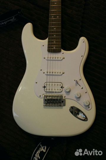 Индонезийский Squier Bullet HSS by Fender