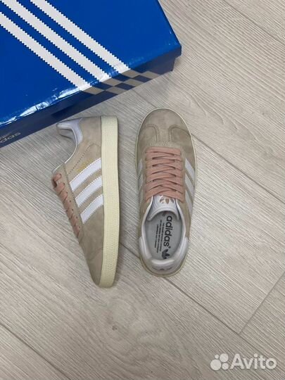 Кроссовки adidas gazelle