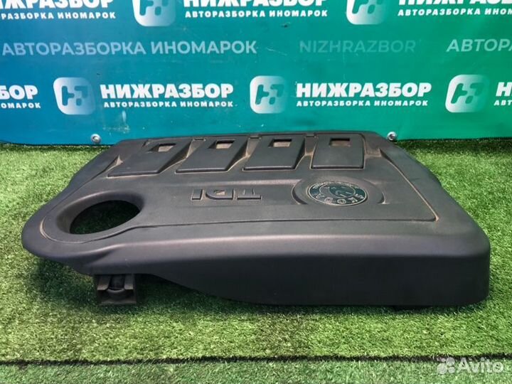 Накладка двигателя декоративная Skoda Superb 3T