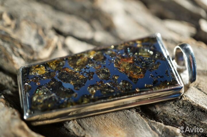 Кулон с метеоритом Сеймчан