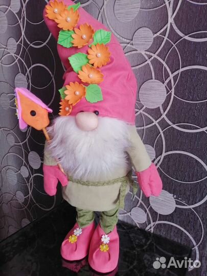 Интерьерный весенний гном