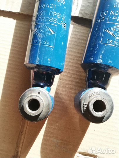 Задние амортизаторы W210 Avantgarde