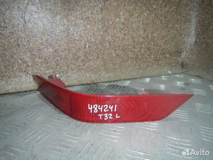 Отражатель в бампер задний левый, Nissan (Ниссан)