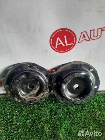 Чашка под пружину передняя Toyota Platz NCP12