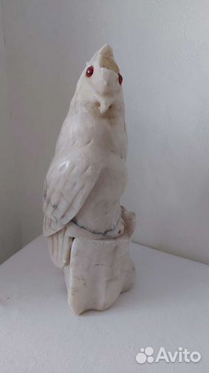 Мраморная статуэтка светильник