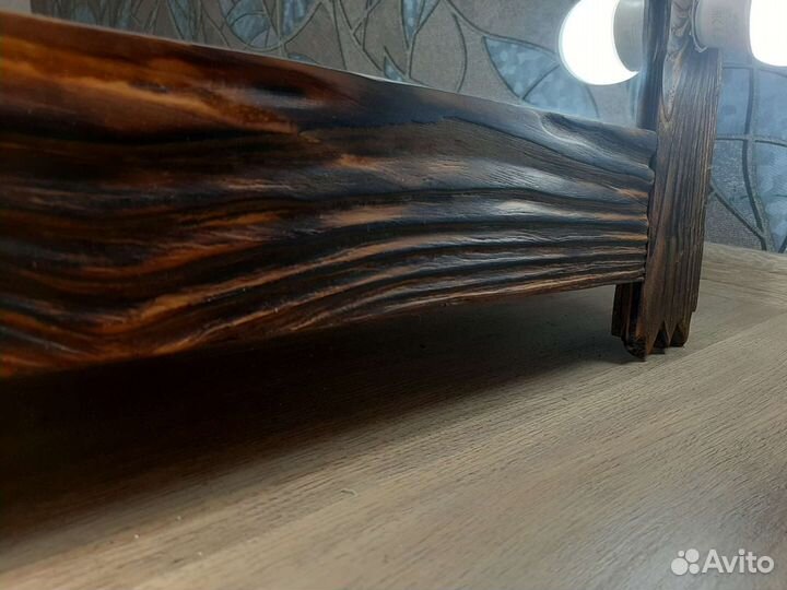 Гримерное зеркало с лампочками