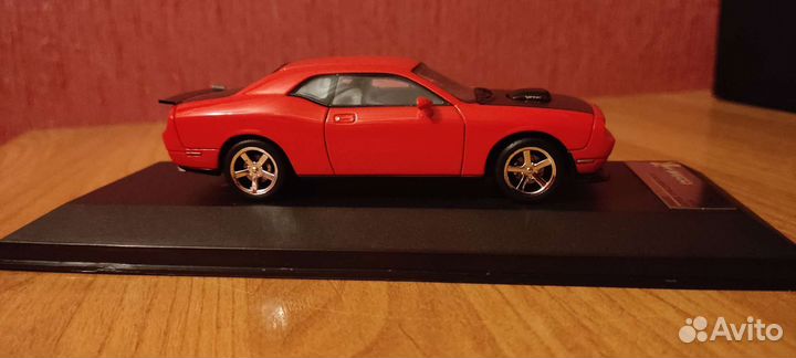 Модель 1/43 Dodge Challenger SRT10 Concept 2009