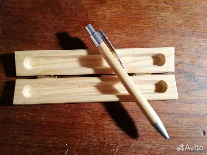 Подарочные ручки в футлярах