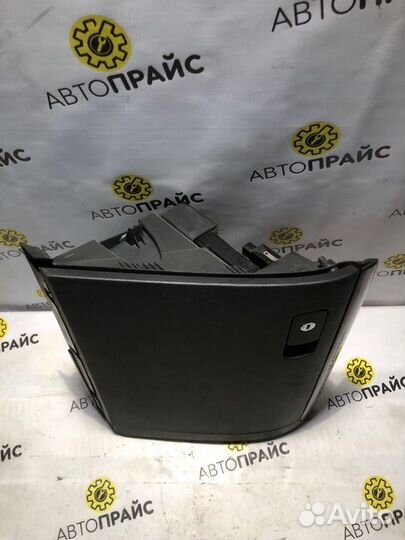 Бардачок Volkswagen Jetta 6 CTH 1.4 TSI 2014