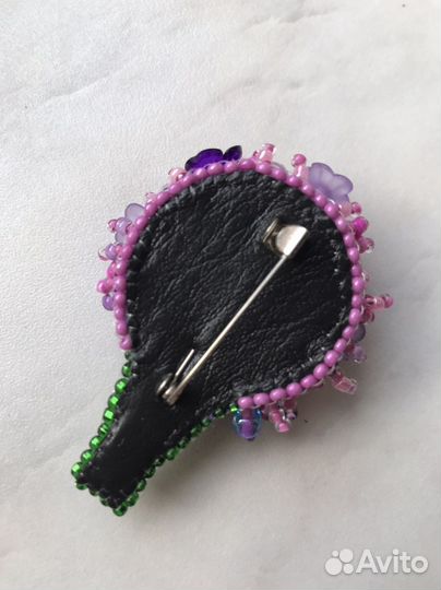 Брошь из бисера