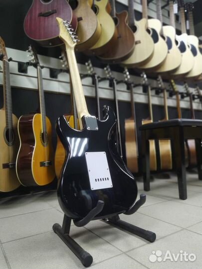 Черная Электрогитара с Хамбакером Новая Rocket