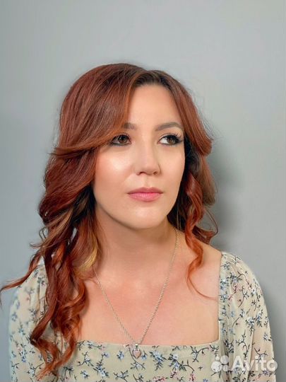 Макияж и прическа