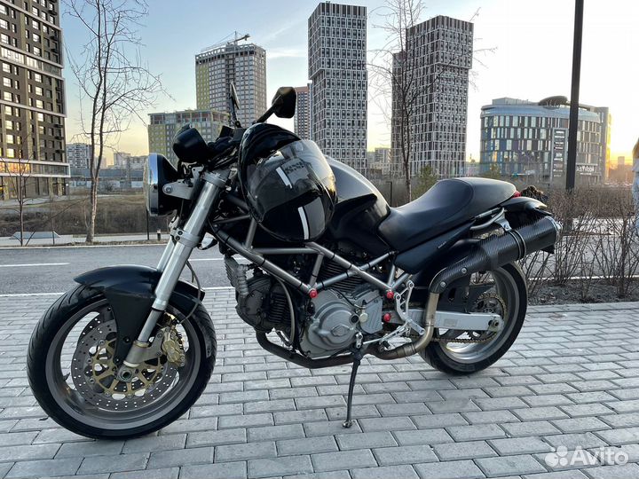 Ducati monster 800