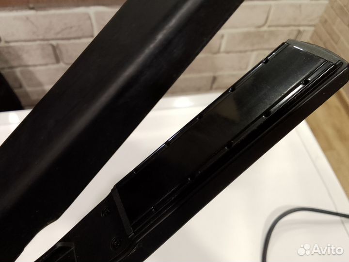 Выпрямитель для волос rowenta