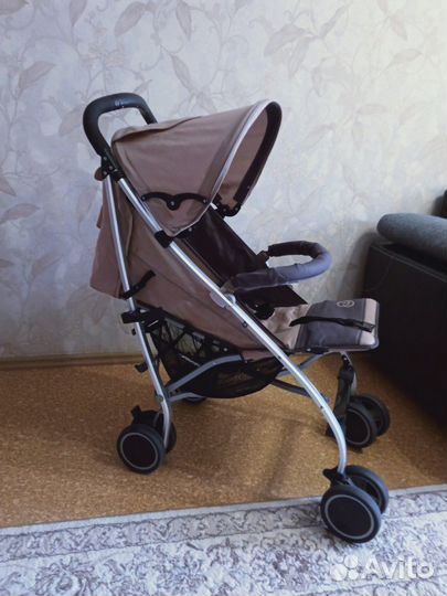 Детская прогулочная коляска