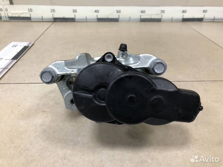 Суппорт задний левый Mitsubishi Outlander