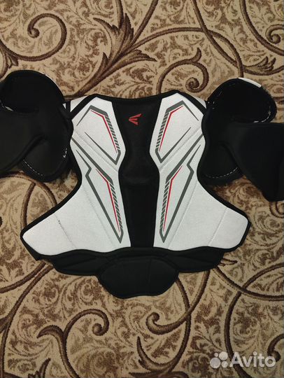 Нагрудник хоккейный