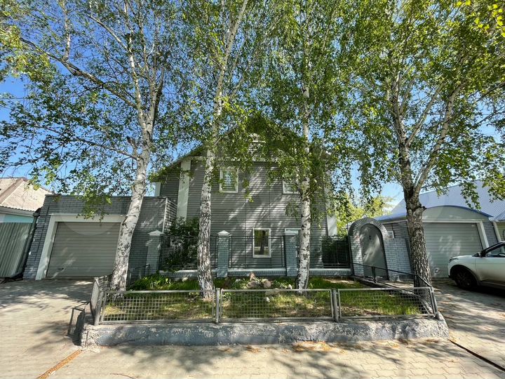 Дом 140 м² на участке 5 сот.