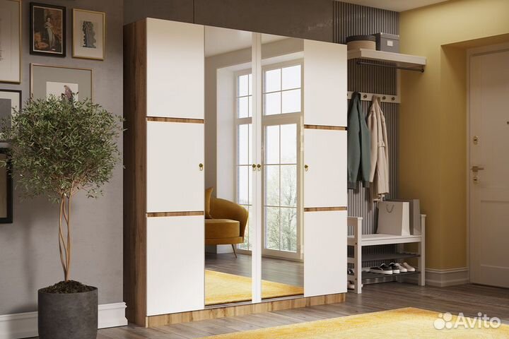 Шкаф четырехстворчатый 