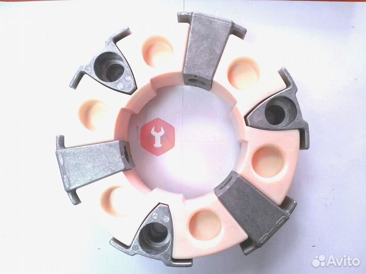 Муфта насоса Hitachi ZX250K-3G