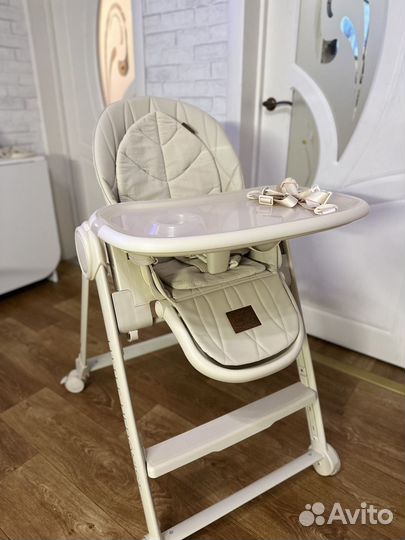 Стульчик для кормления happy baby berny lux