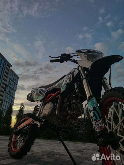 Питбайк sssr atom 140cc