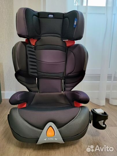 Детское автомобильное кресло Chicco