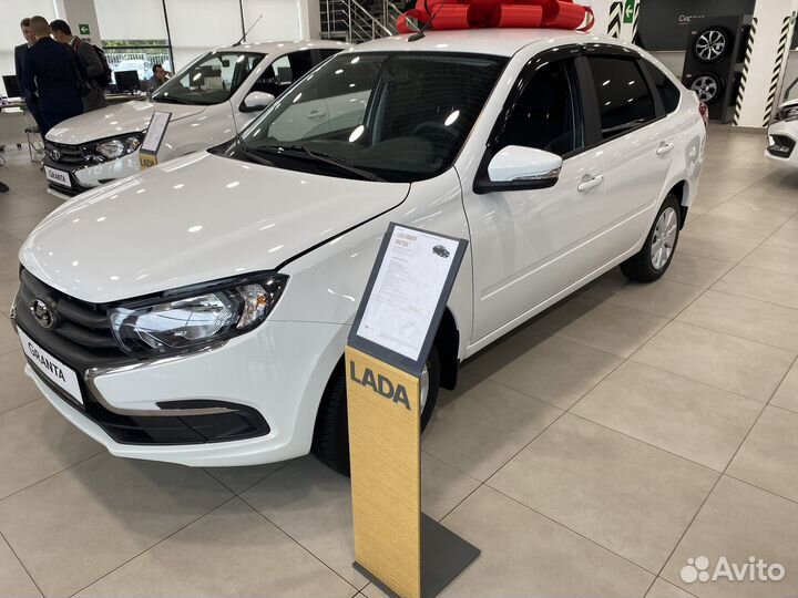 LADA Granta, 2023