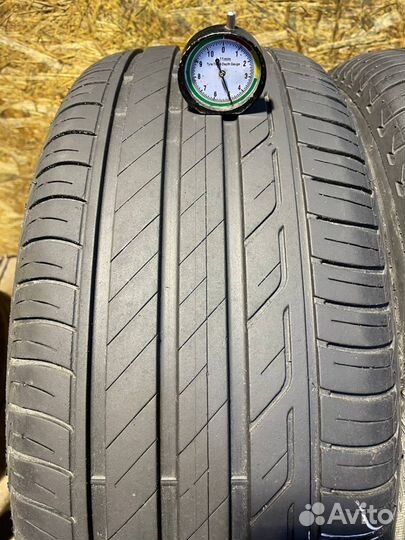 Bridgestone Turanza T001 215/55 R17