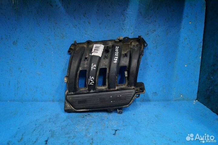 Впускной коллектор Renault Laguna 7700111439