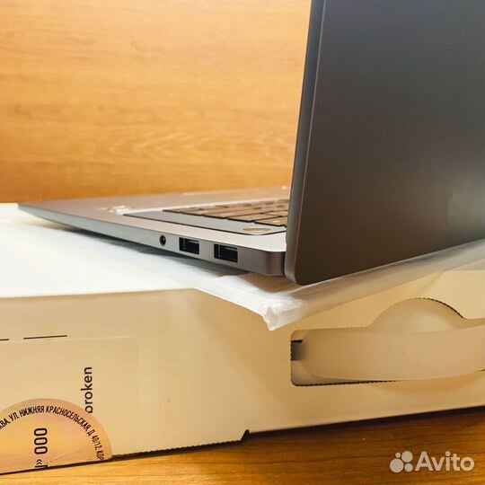 Honor MagicBook 16 Ryzen 5 5600H 16GB 512GB