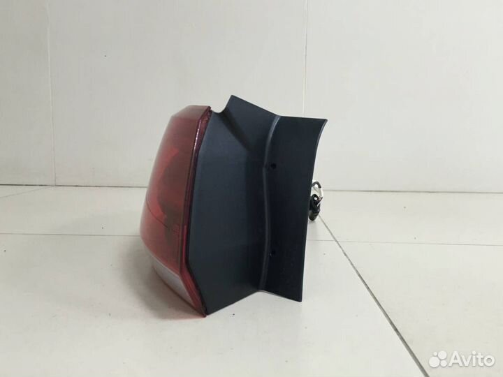 Фонарь задний наружный левый Volkswagen Taos 2020