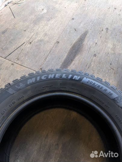 Michelin X-Ice North 4 205/65 R16 99T