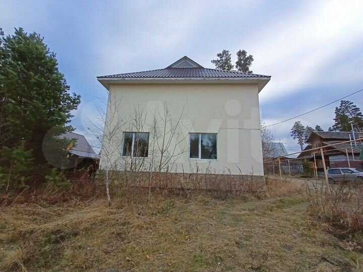 Коттедж 170 м² на участке 16 сот.