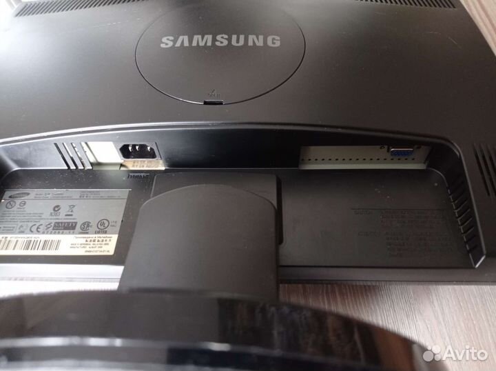 Монитор Samsung syncmaster 2043