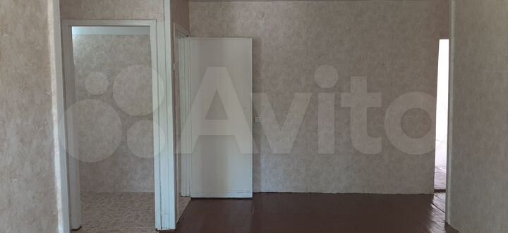 3-к. квартира, 55 м², 3/5 эт.