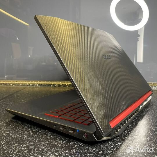 Игровой ноутбук acer i5-8300/gtx1050/8g/ssd640g