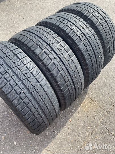 Yokohama Ice Guard IG50 215/55 R17
