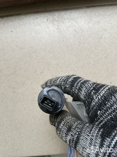 Датчик положения педали тормоза