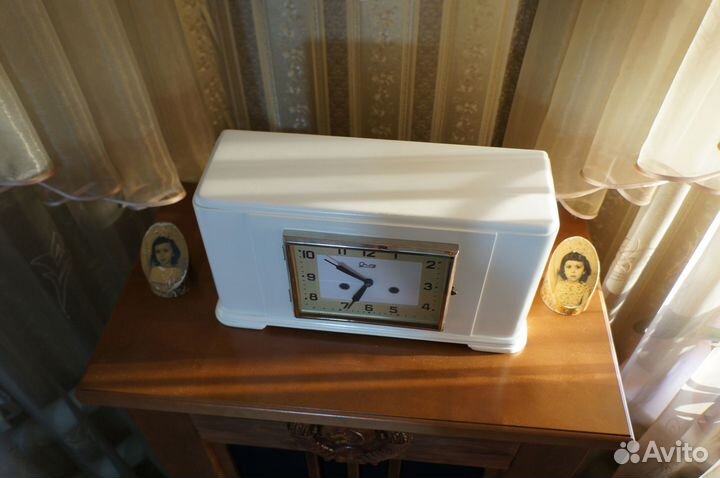 Часы настольные очз Янтарь № 226 (из первых)