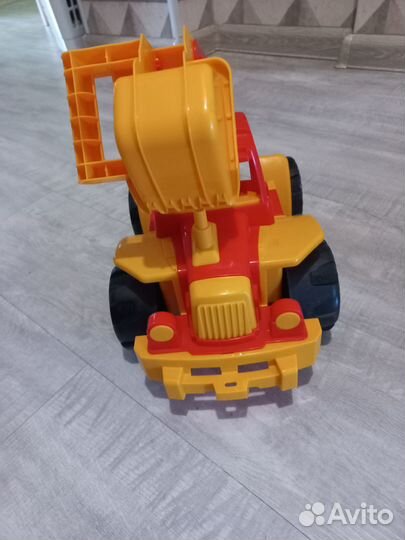 Экскаватор