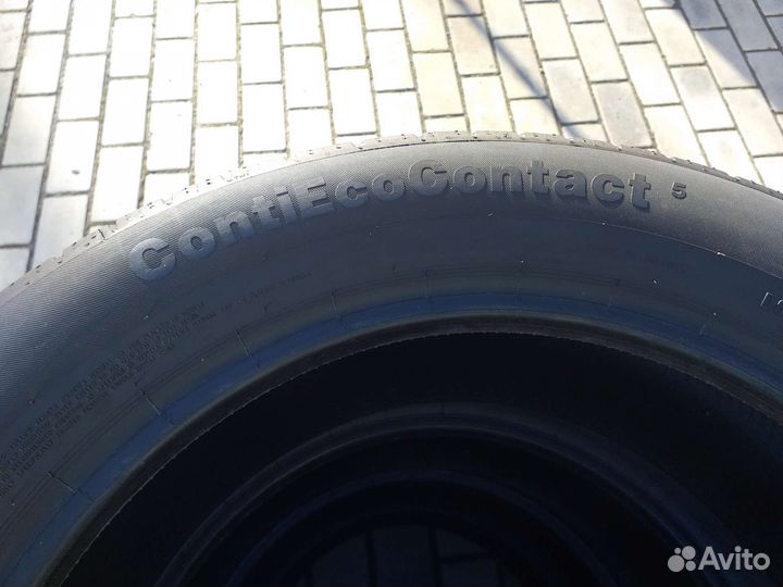 Continental ContiEcoContact 5 215/55 R17 94V