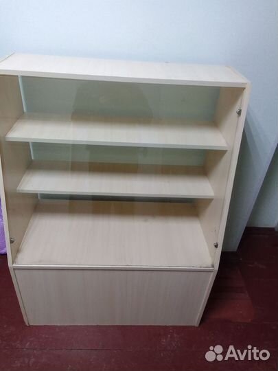 Шкаф витрина