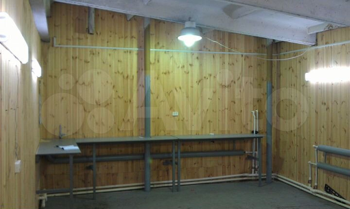 Гараж, > 30 м²