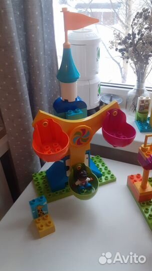Lego Duplo большой парк аттракционов