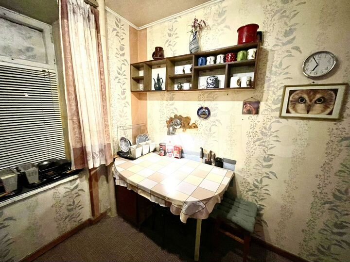 2-к. квартира, 55 м², 3/9 эт.