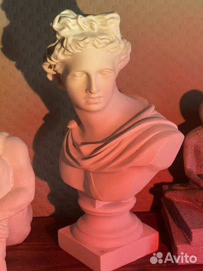 Декоративные статуэтки