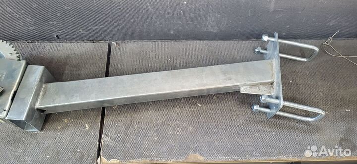 Кронштейн для лебедки на прицеп