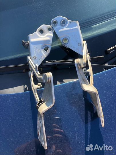 Петли капота 7L0 907 379D Volkswagen touareg